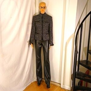 🔥 Like New Elie Tahari Wool Blend Blazer